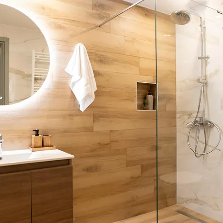 Ameda Luxury Apartment